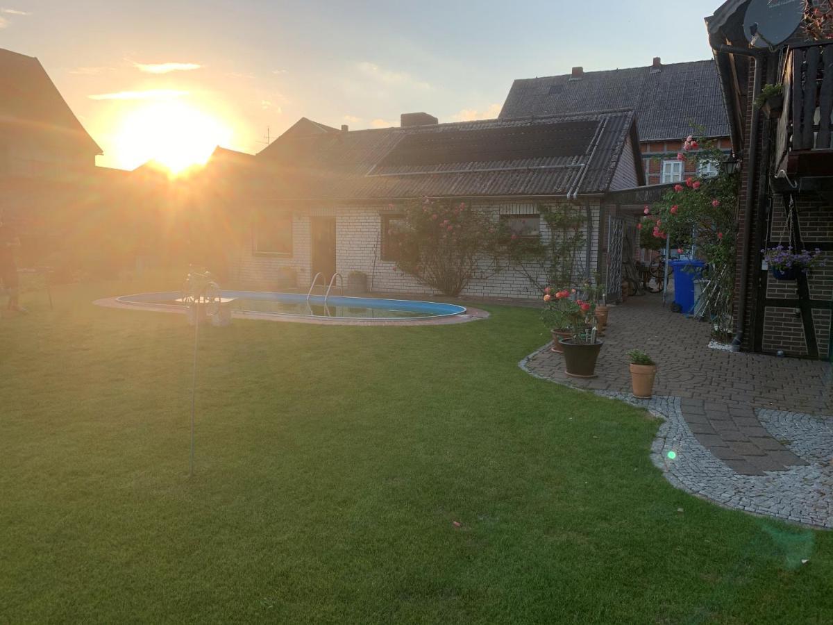 Pool-Zimmer in Schnackenburg Exterior foto