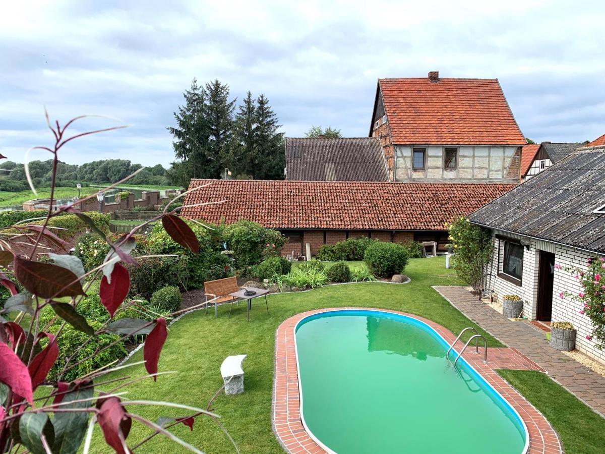 Pool-Zimmer in Schnackenburg Exterior foto